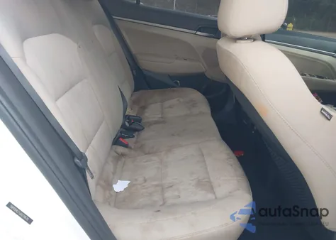 2018 Hyundai Elantra Value Edition из США, поврежденный, VIN 5NPD84LF1JH274670